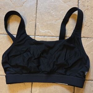 Athleta High Support Invincible Sports Bra 32C in Black